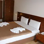 Kodra فندق 3*