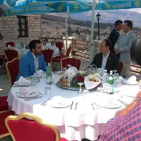 Hotel Kodra 3*