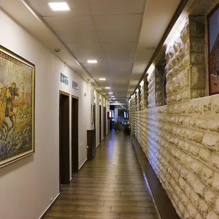 Kodra 3* Gjirokastër