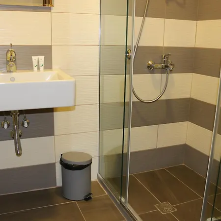 Kodra 3* Gjirokastër