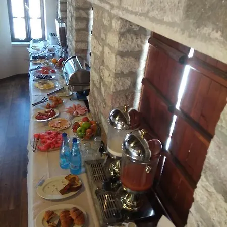 Kodra فندق
